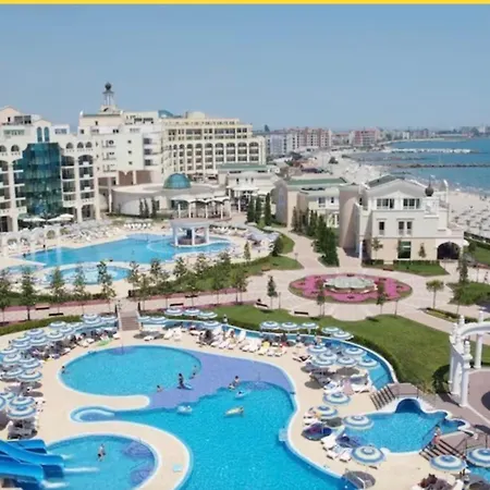 Beachfront 5 Star Burgas Apartmán Pomorie